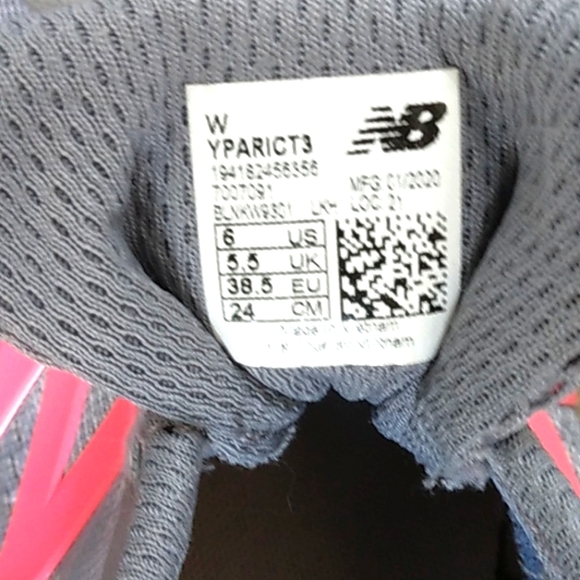 NEW BALANCE FRESH FOAM NEON PINK/ GRAY SNEAKERS WOMANS 6 - Picture 8 of 8